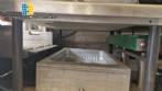 Automatic thermoformer for food trays