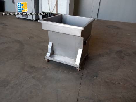 Elevator with stainless steel trolley