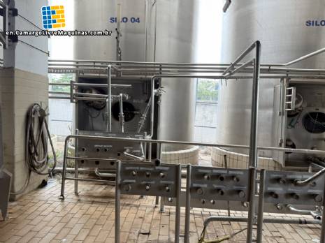 Stainless steel silos