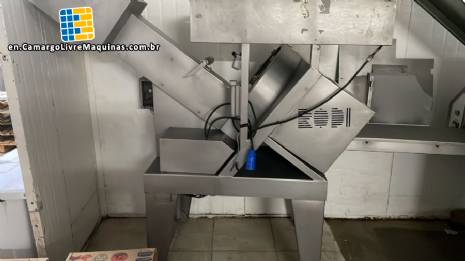Automatic slicer for cold cuts and cheeses