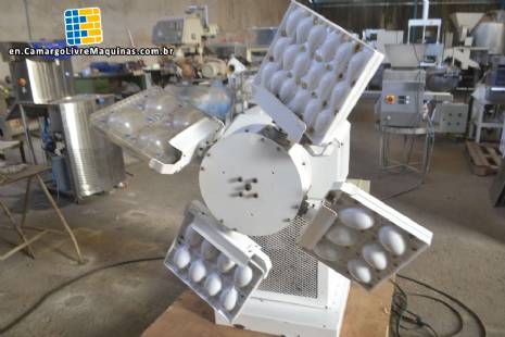 Centrifuge for easter eggs