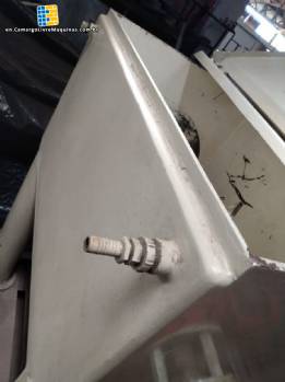 Blade mixer