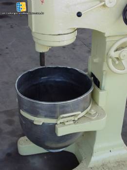 Industrial planetary mixer