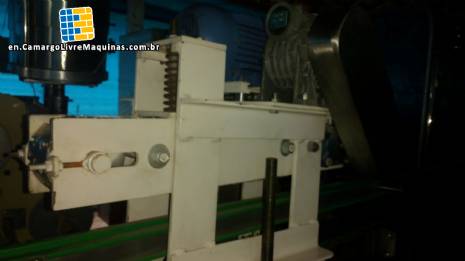 Pressure capper