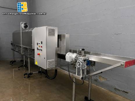 Drying tunnel for bottles, jars, pots, and containers with Pamet heating elements.