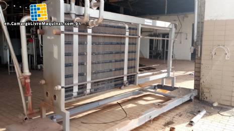 Alfa Laval CLIP 8-RM stainless steel plate pasteurizer