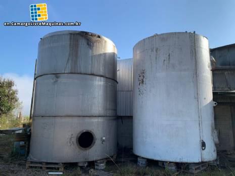 Cylindrical stainless steel tank 30,000 L