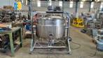 Stainless steel gas cooker, 600 liters.