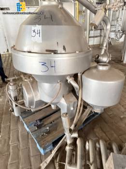 Vertical separating centrifuge in stainless steel