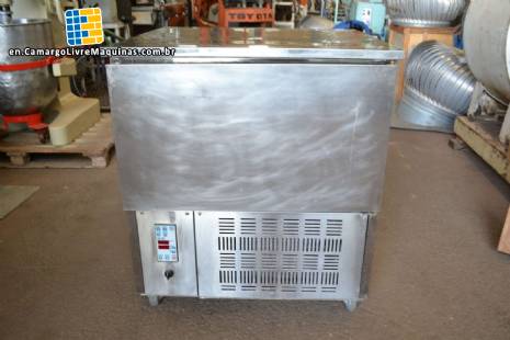 Pr�tica Klimaquip stainless steel blast freezer