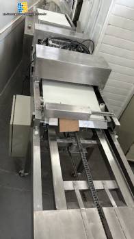 Stainless steel laminator/divider with automatic tray loading (LEP)