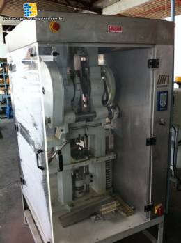 Eccentric compression machine Eccentric compression machine