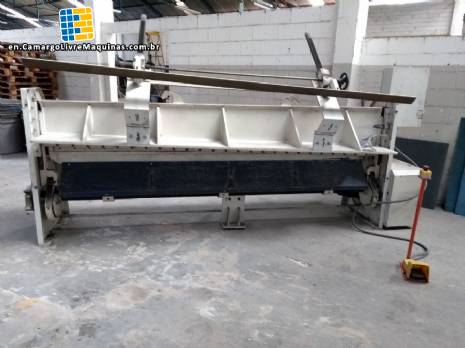 Guillotine IMAG Guillotine IMAG