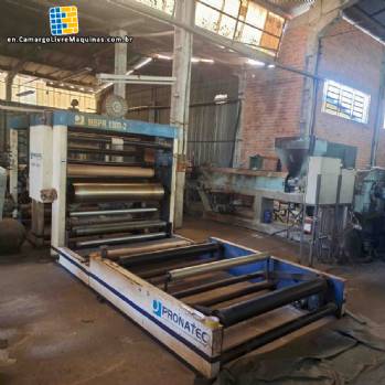 Industrial company with a factory line for recycling and producing LDPE plastics, with a capacity of 50 tons per month. Industrial company with a factory line for recycling and producing LDPE plastics, with a capacity of 50 tons per month.