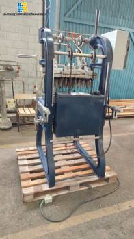 Manufacturer of ice cream cones for 60-cavity cone-shaped desserts. Manufacturer of ice cream cones for 60-cavity cone-shaped desserts.