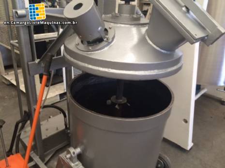 Mixing vacuum tank in stainless steel 150 L Mixing vacuum tank in stainless steel 150 L